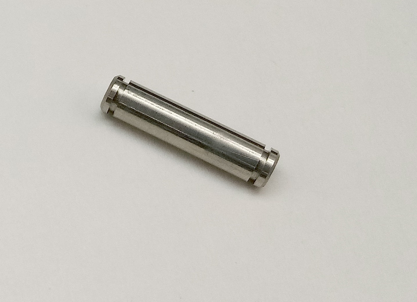 533509001 - PIN - 1-1/2 MP MANUAL VALVE