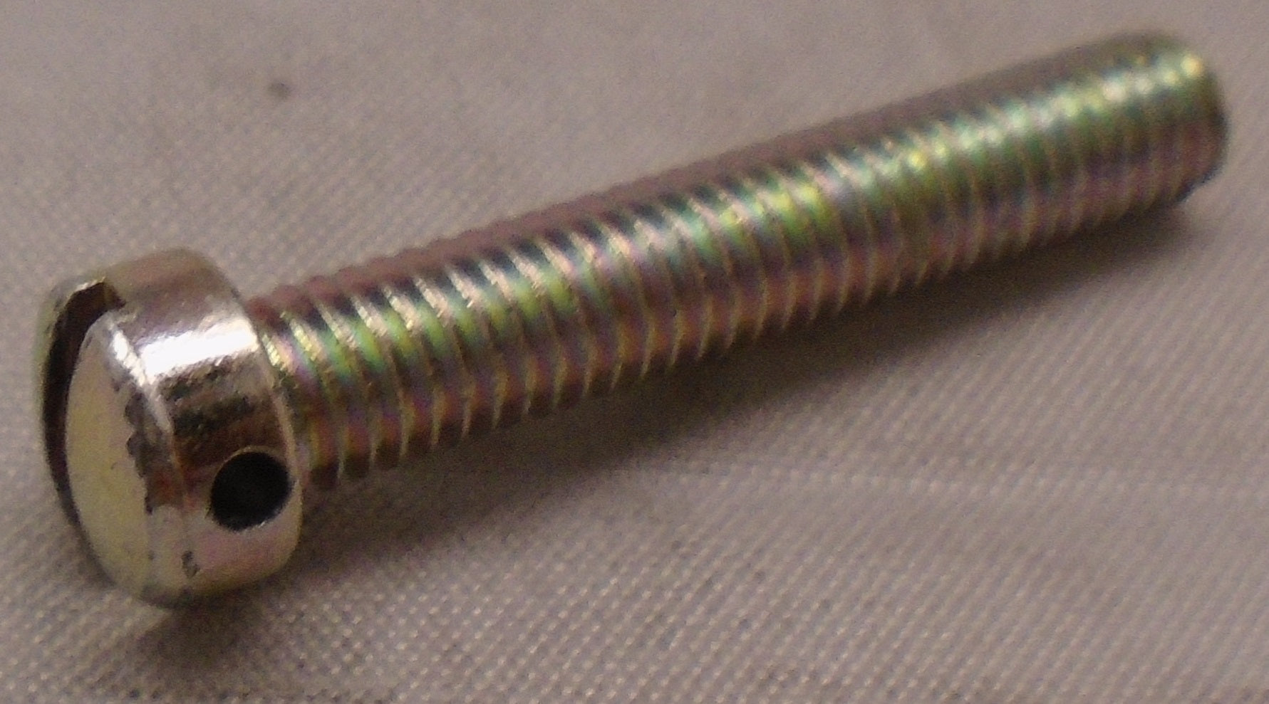 6729003 - SCREW M-10-32 UNF-2A X 1-1/8 SLOTTED DR