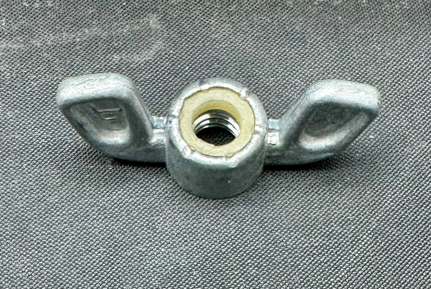 151691 - NUT WING                   ZA