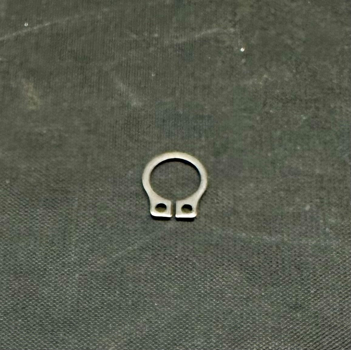 153953 - RETAINING RING EXTERNAL     CS