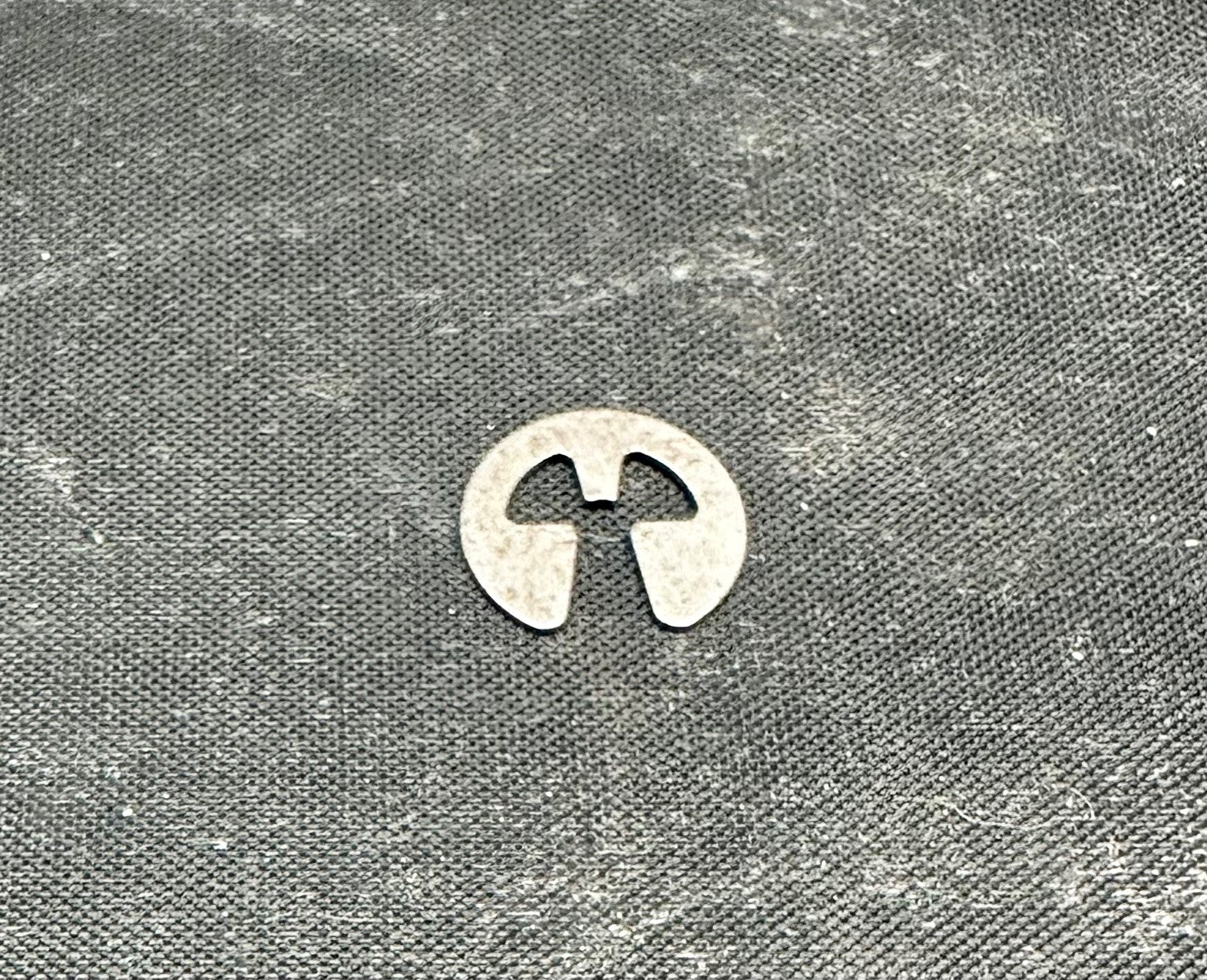 156469 - RETAINING RING EXTERNAL     CS