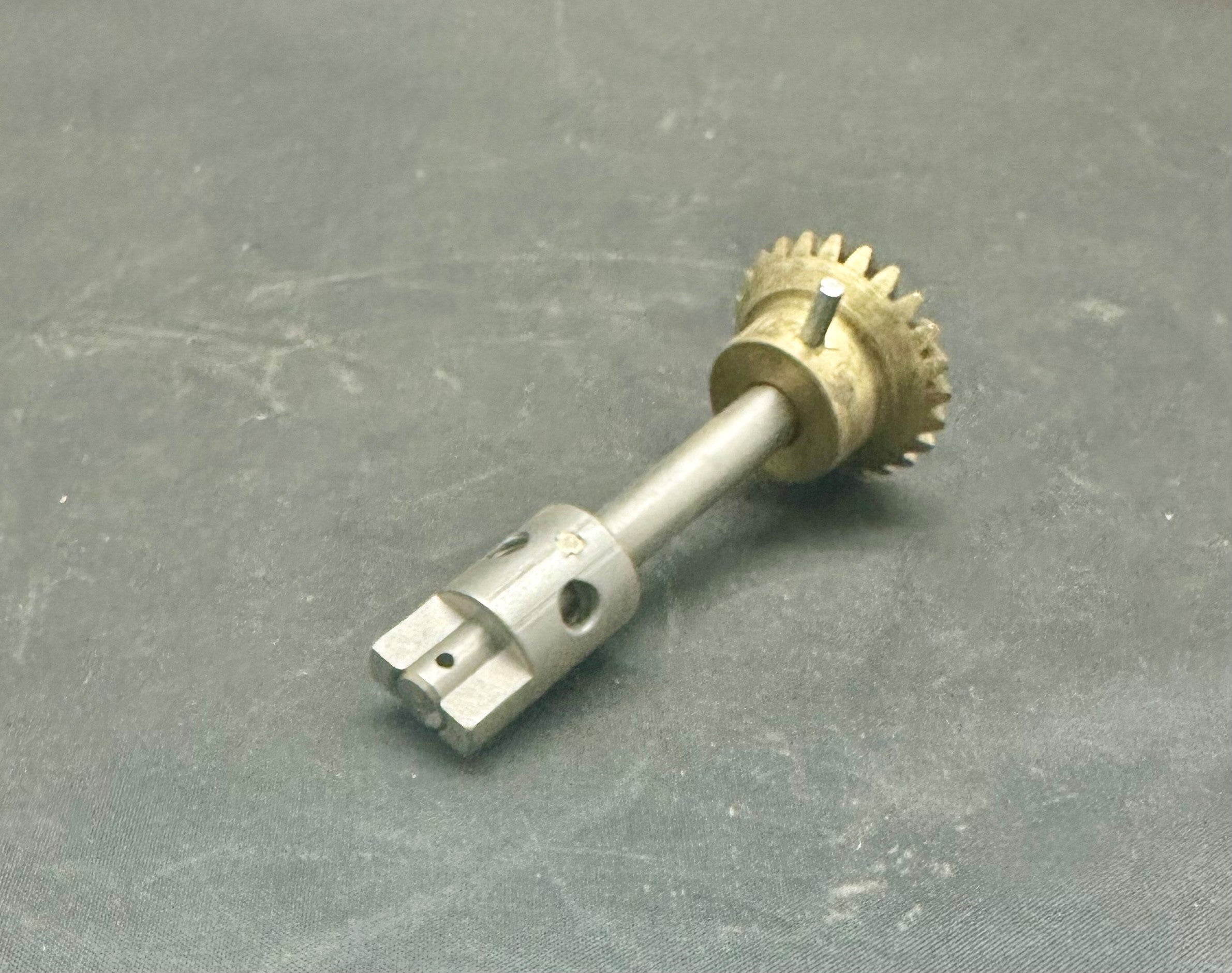 72730 - DRIVE MITER GEAR AND SHAFT ASSEMBLY
