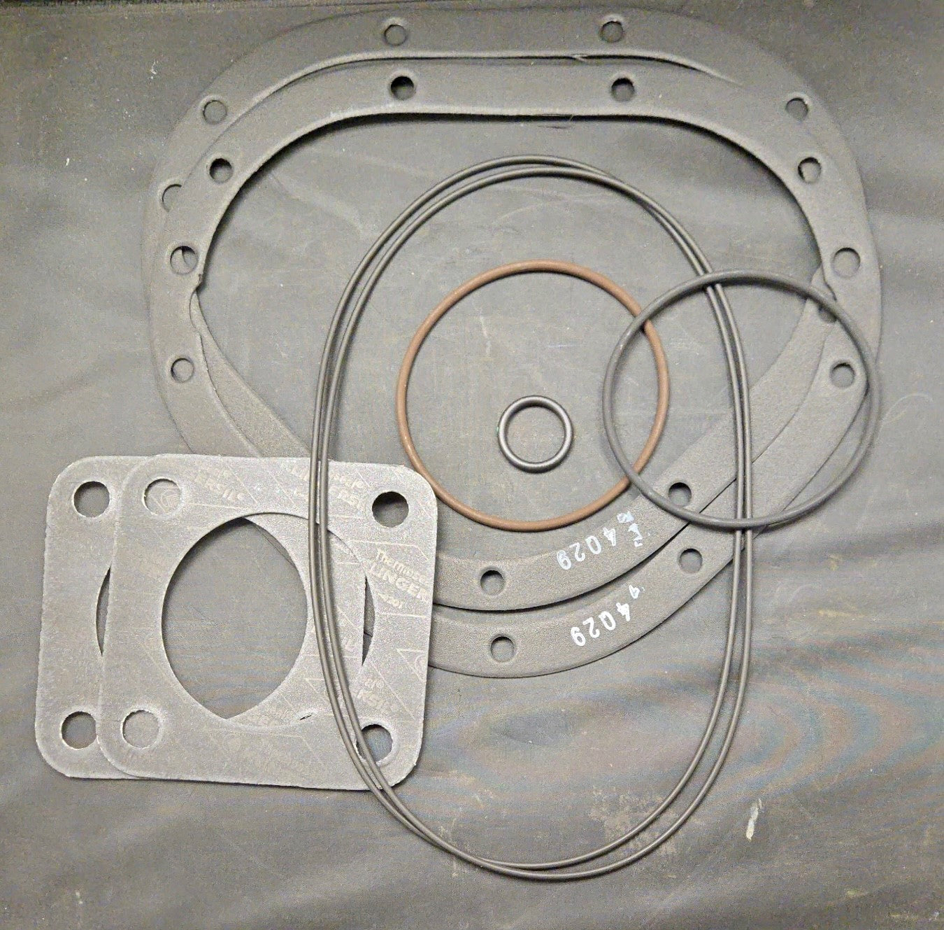 501319 - SEAL KIT, M15/M25 MTR; VITON