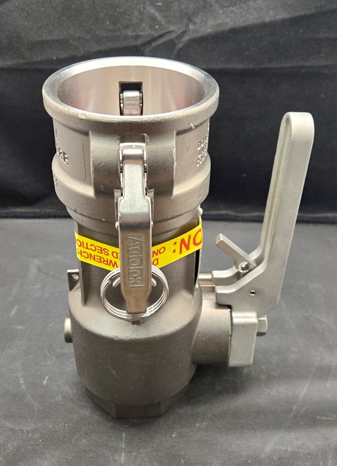 1773DL-SS20 - 2" KAMVALOK COUPLER, SST, TEFLON, FNPT, LOCKING ARMS, LOCKING LEVER