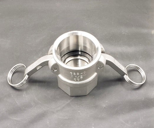 633D-SS15 - 1 1/2" KAMLOK COUPLER, SST, BUNA, FNPT