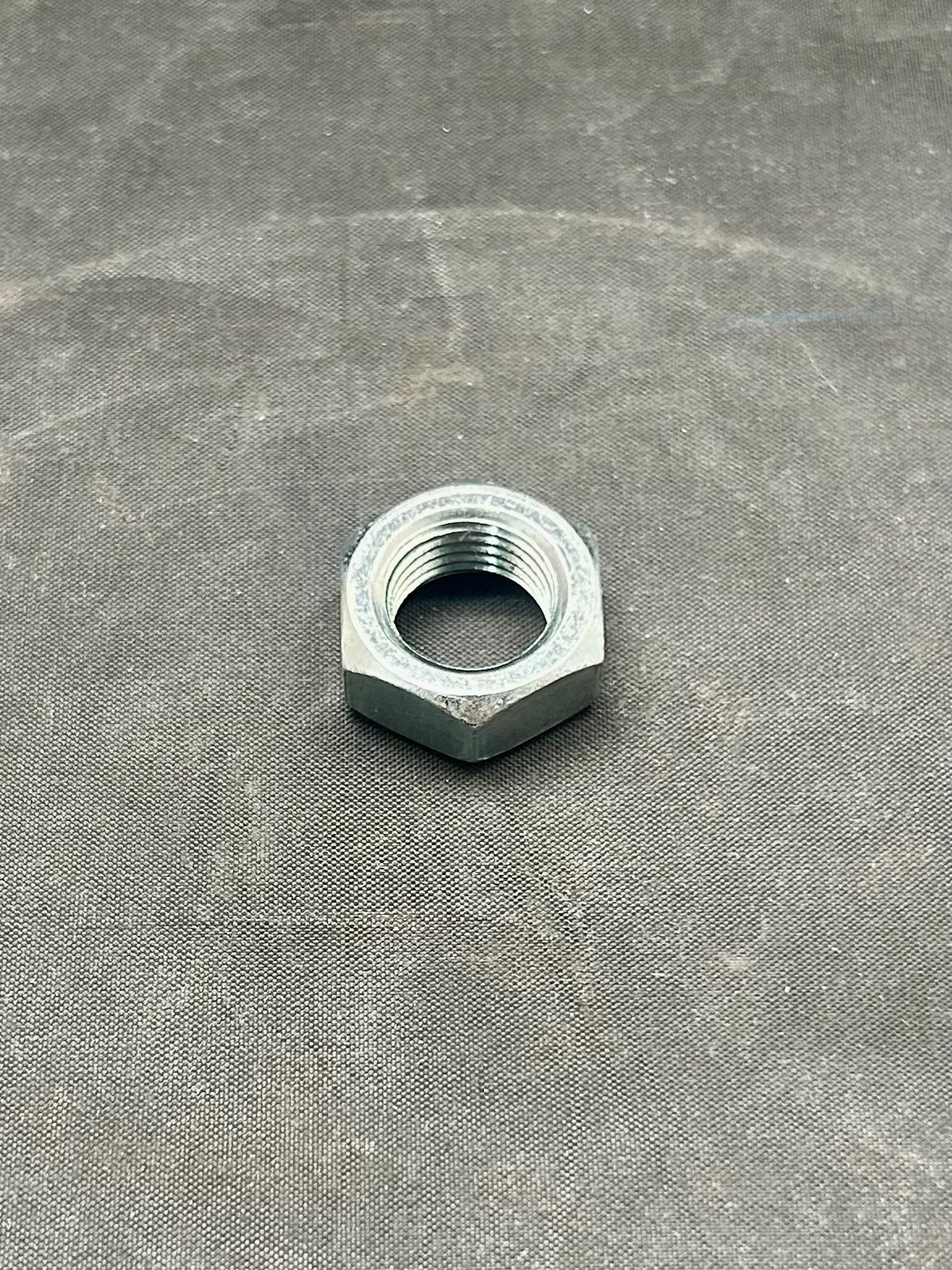 3527001 - NUT-LOCK