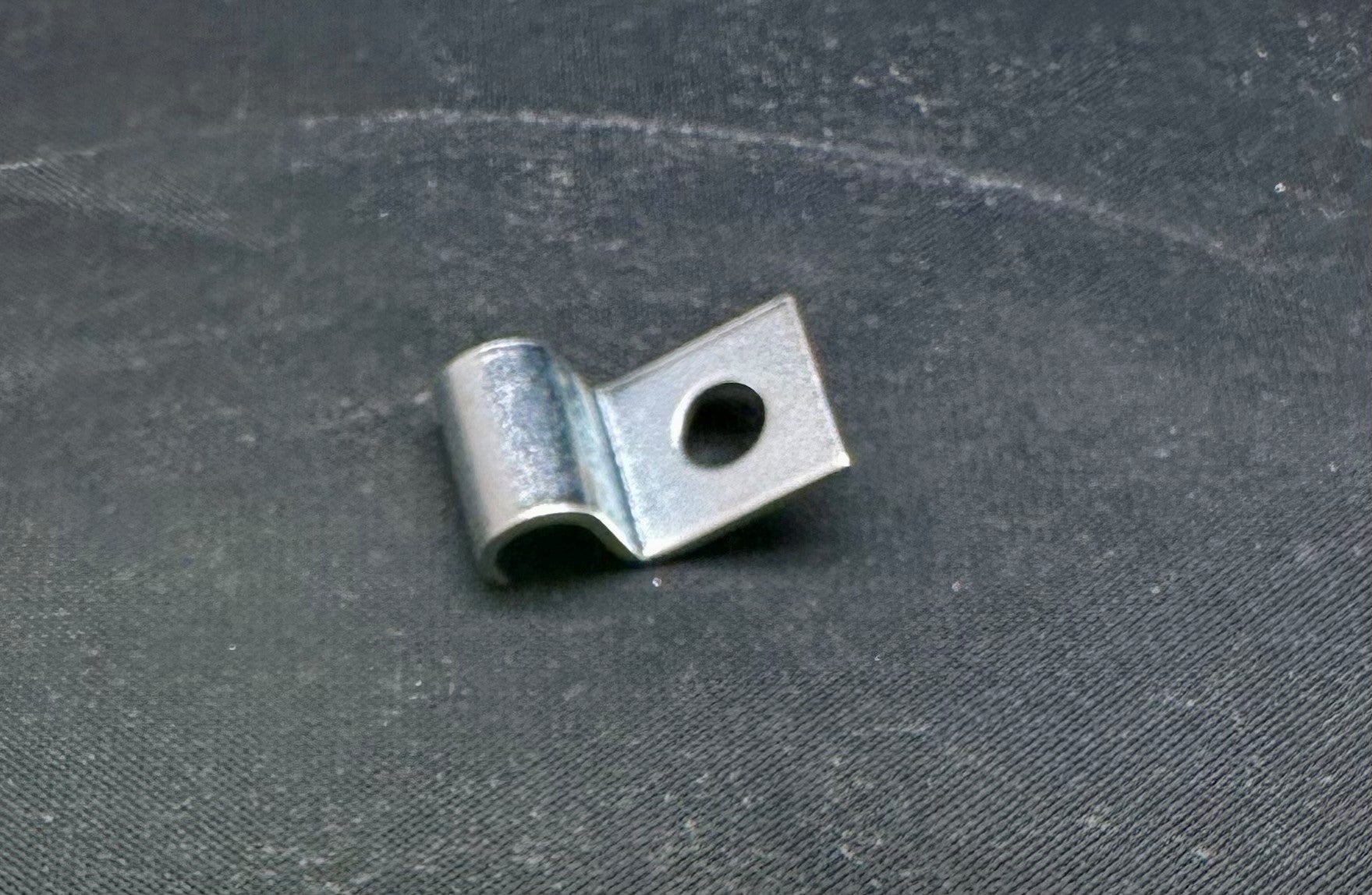 3905001 - CLAMP - TUBE