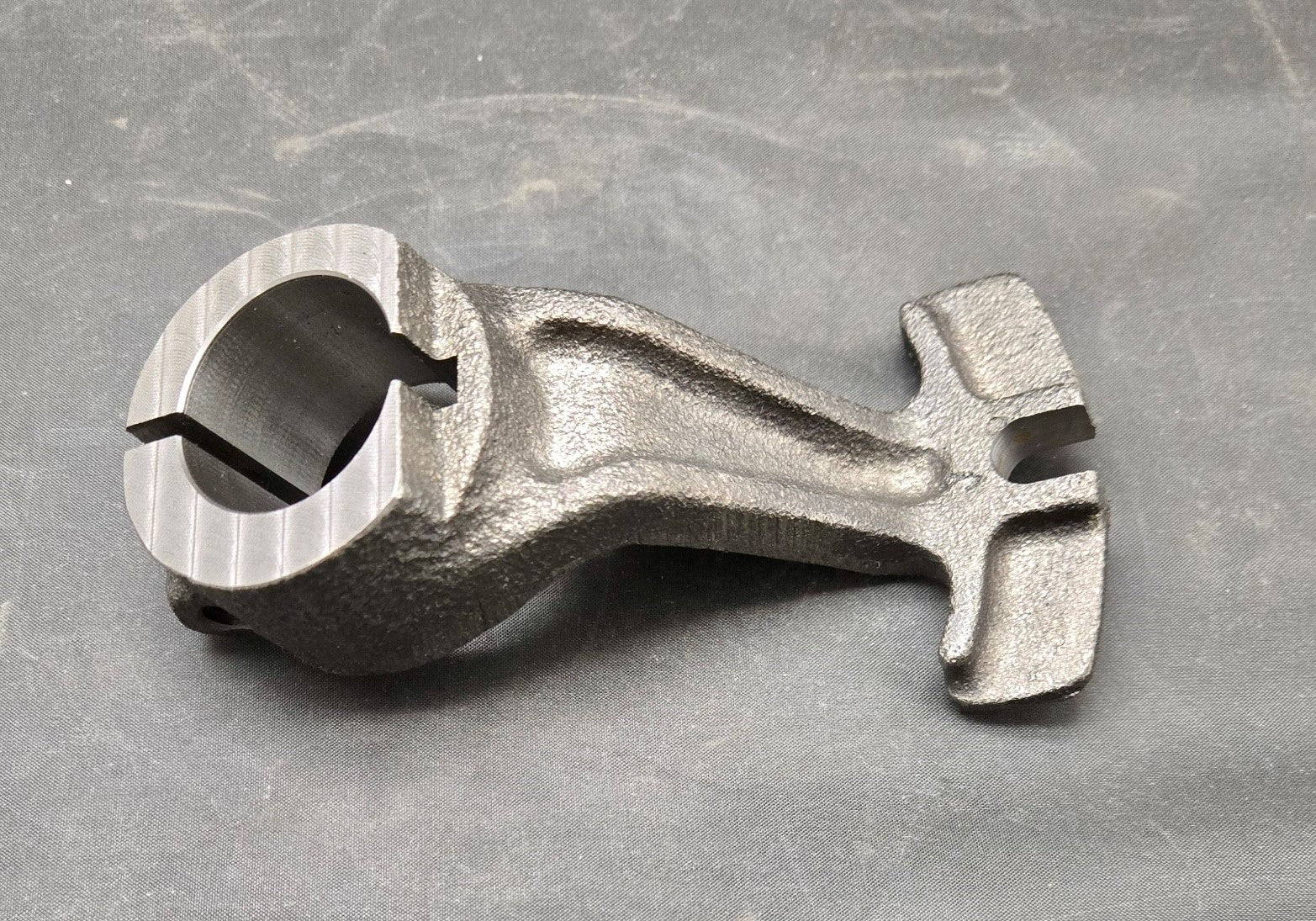 511945001 - ARM - ROTOR SHAFT LOCATING F SERIES METE