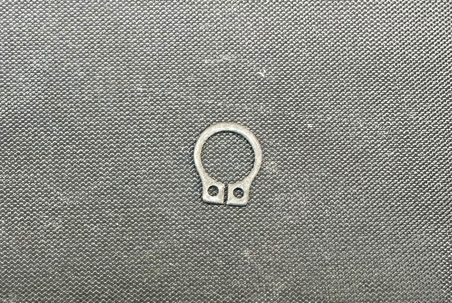 006076400P - RING-RETAINING EXT 5100 1/4 SHAFT