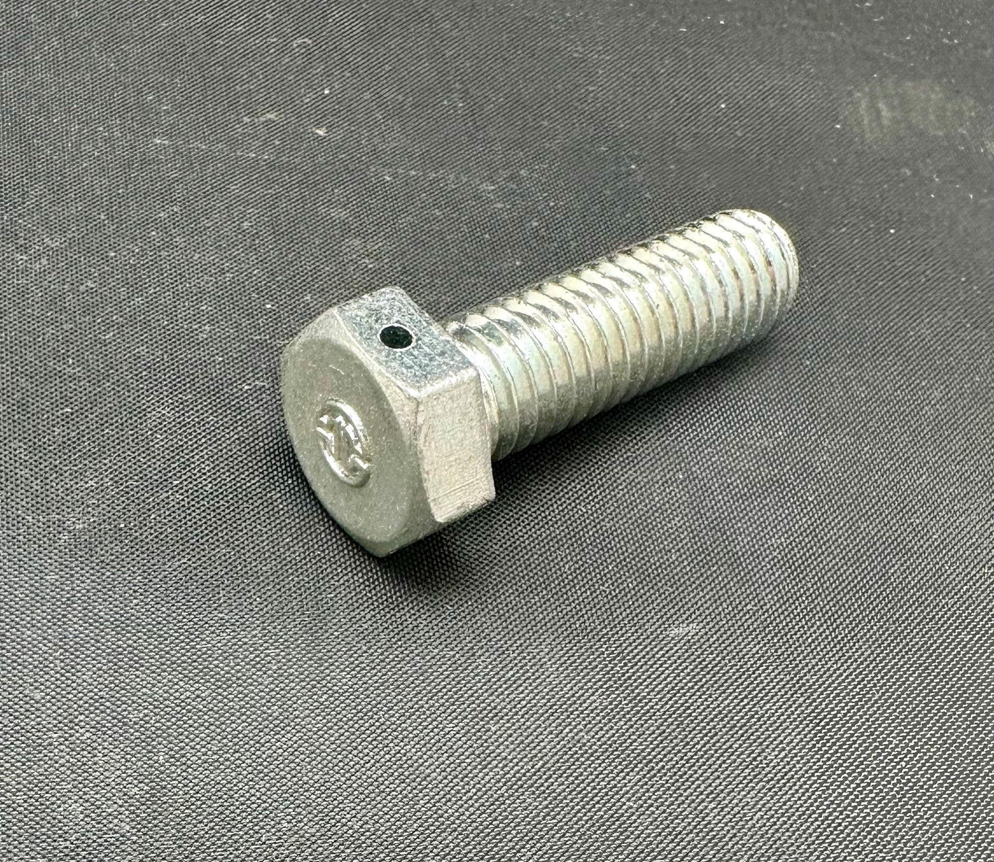 642048420 - SCREW C - 3/8-16 UNC-2A X 1-1/4 HEX DRI