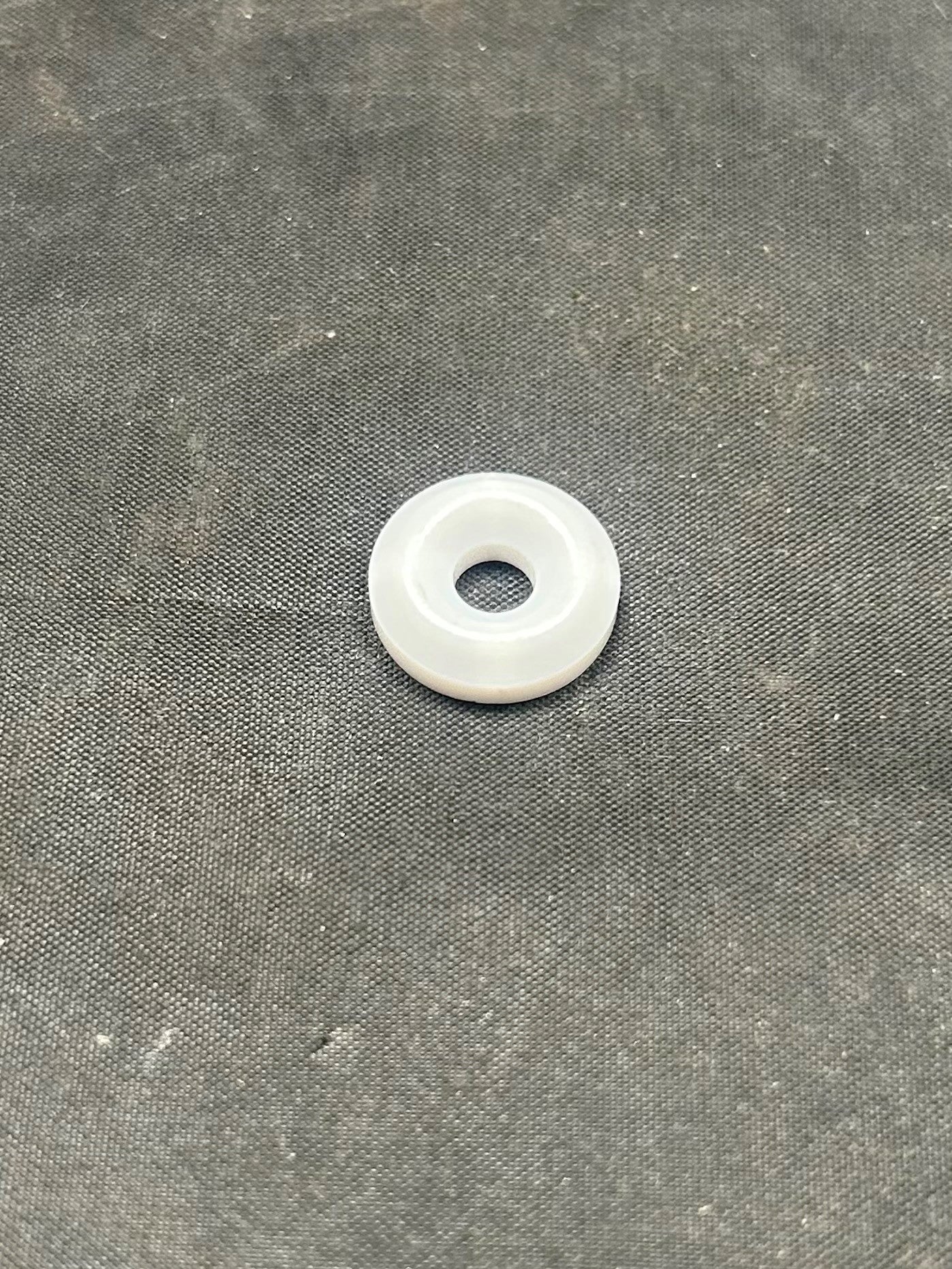 643184401 - RING-V PTFE .188 ID .562 OD