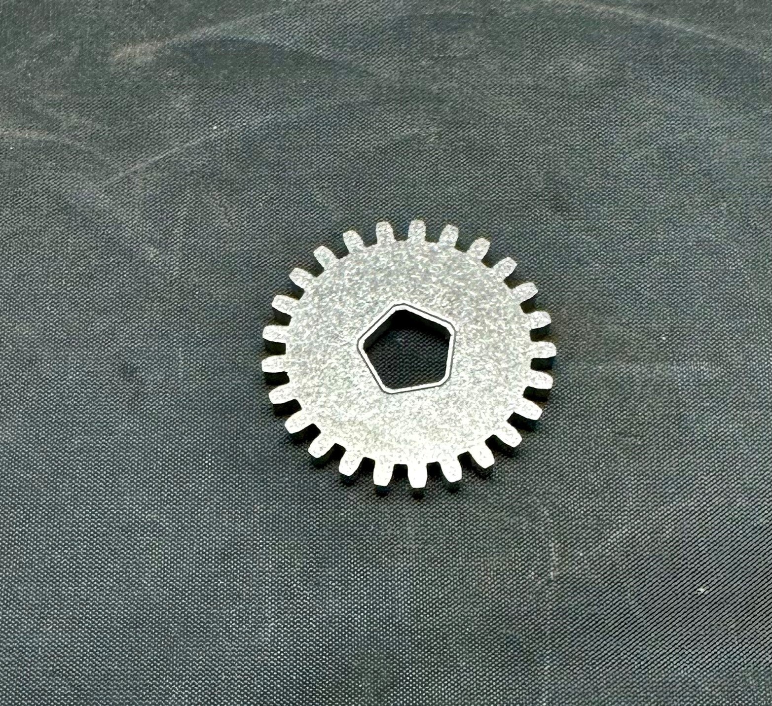 70827005 - GEAR