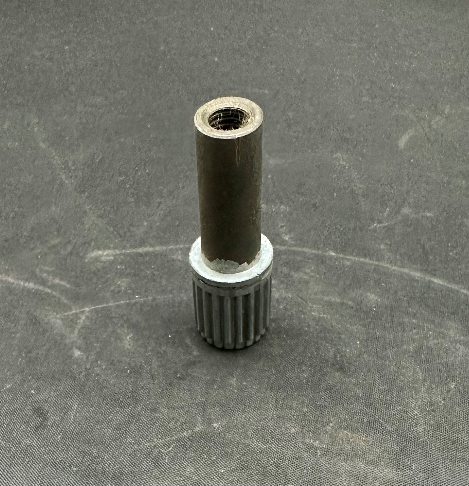 0324756-002 - SHAFT GRP RESET KNOB