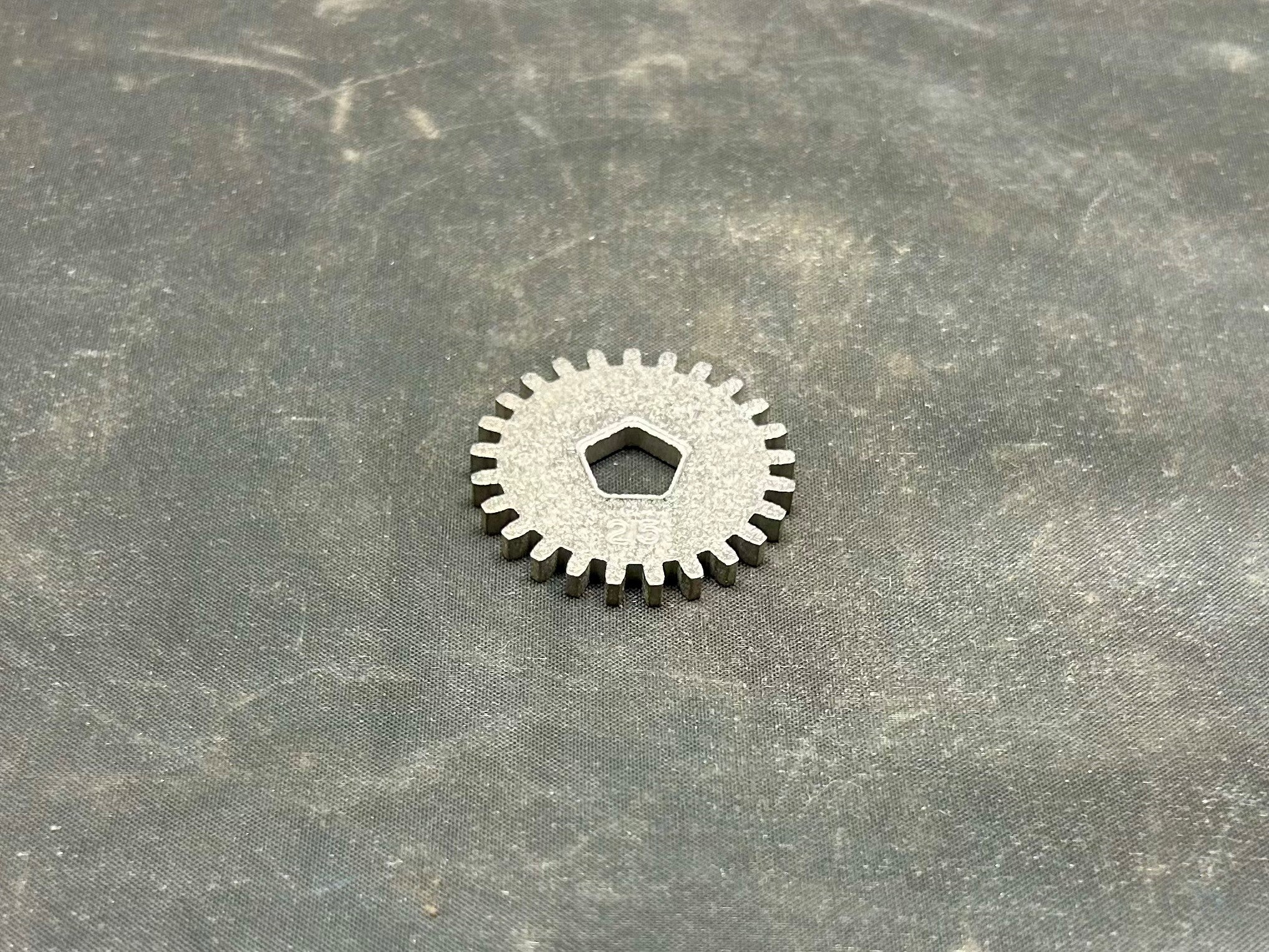0070827-005 - GEAR SPUR 25T 22DP