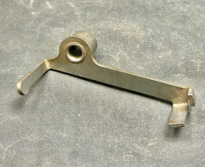 0313420-012 - LEVER GRP