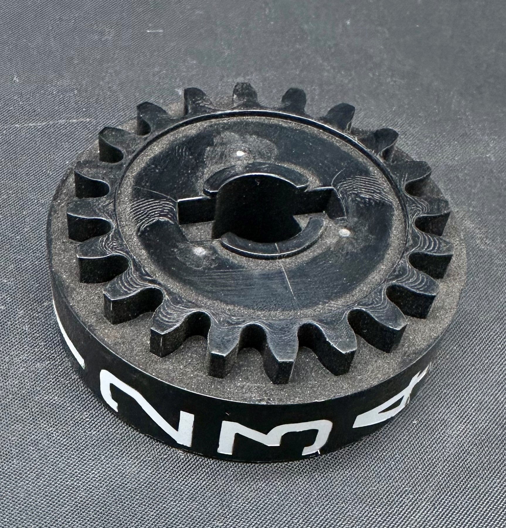 0324697-001 - WHEEL RH&MID 0-9 NO GRADS