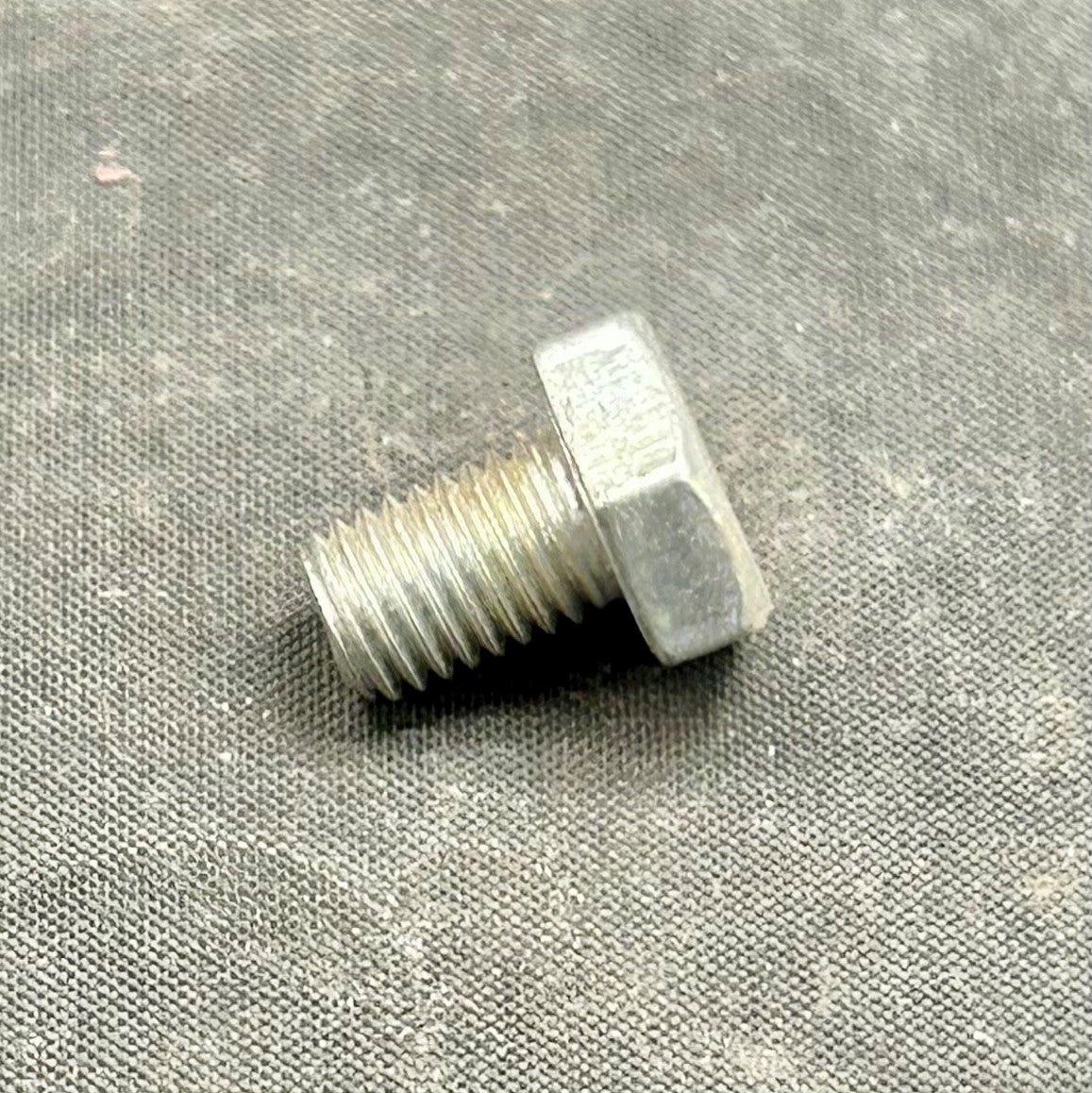 0503661-005 - SCREW .250-28X0.37 HEX HEAD