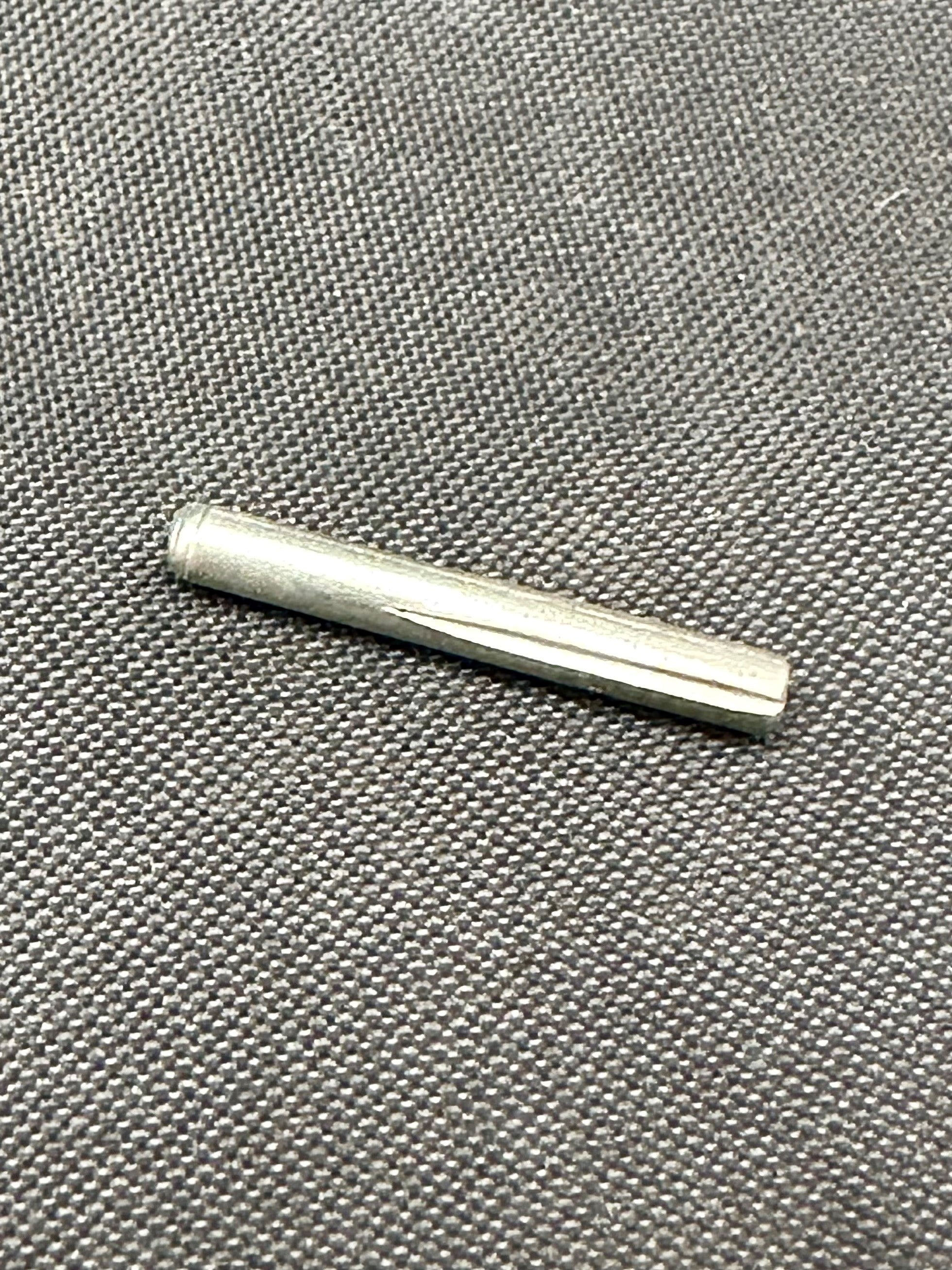 0510114-001 - GROOVE PIN .063DX0.562