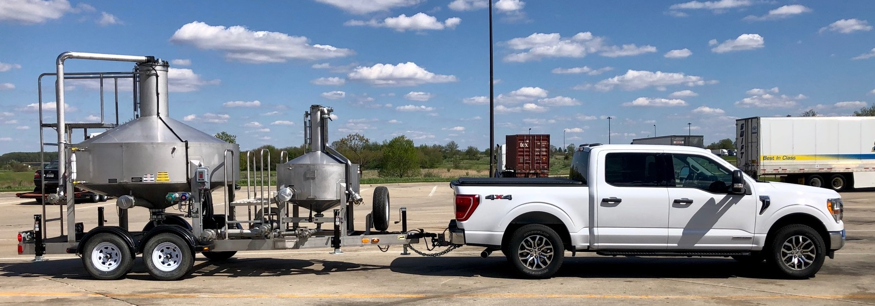 Franklen volumetric proving trailer and service truck